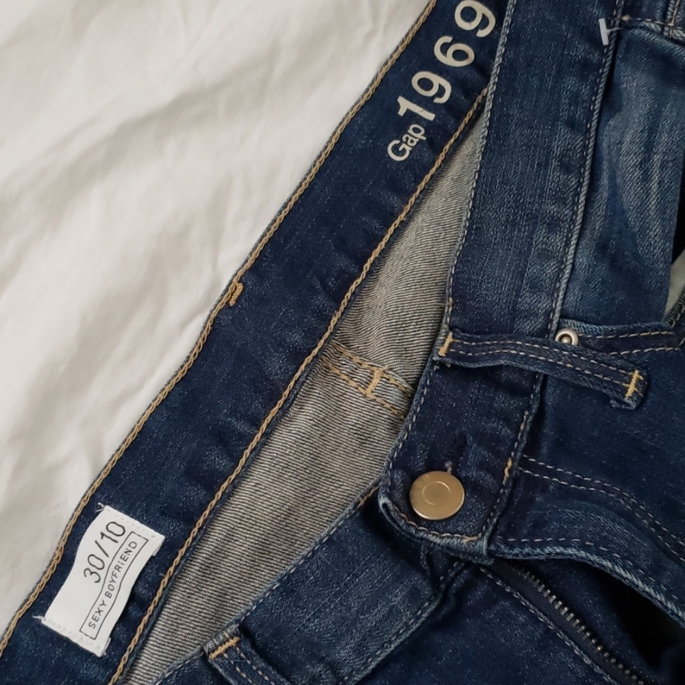 Gap 1969 Jean's size 30/10 boyfriend style